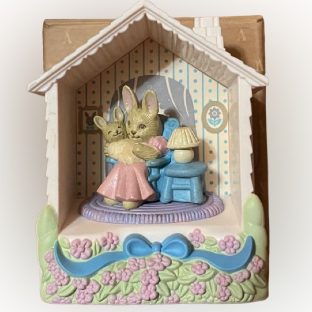 NWT Avon Memories of Home Musical Shadow Box Bunny Figurine